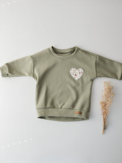 Oversize Sweater Blossom Heart