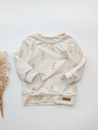 Bio Langarm/Kurzarm-Shirt mit Birnenmotiv – handgemacht & bequem